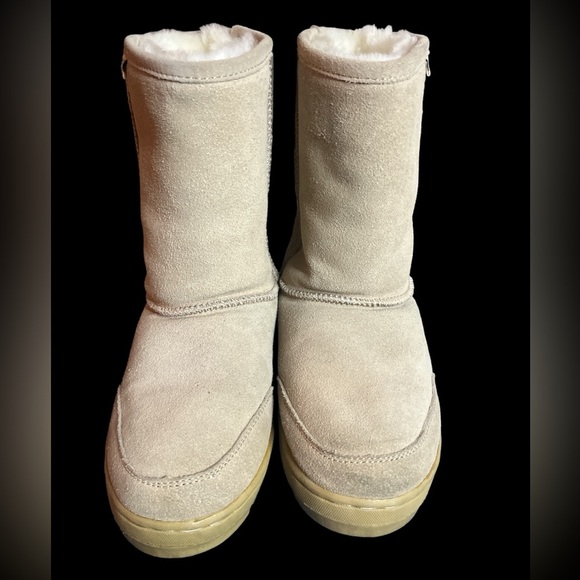 Bearpaw Elle classic suede 8 inch boot - Picture 2 of 5